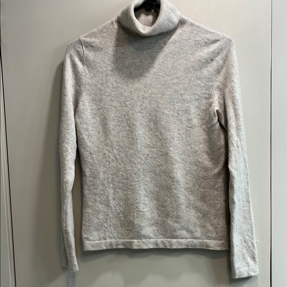 Pure Collection Gray Cashmere Turtleneck Sweater